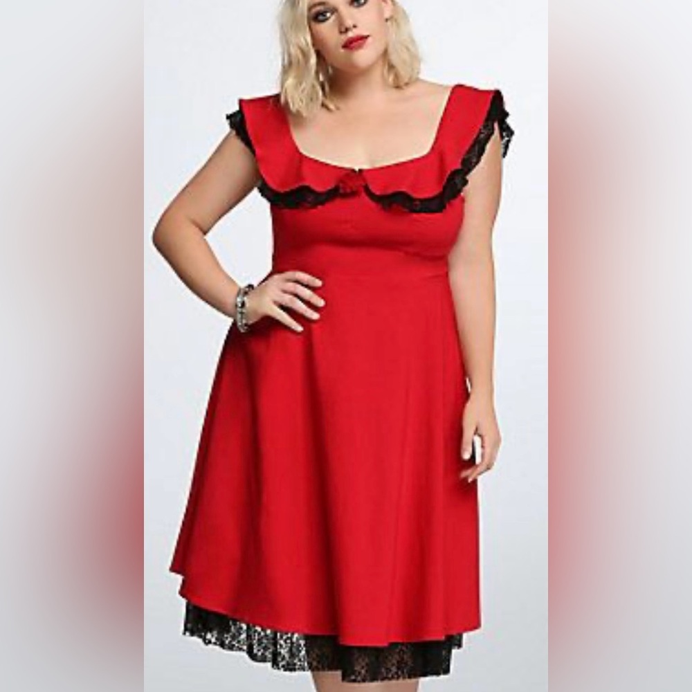 Torrid black lace trim Peter Pan collar cha cha swing knee length dress size 22